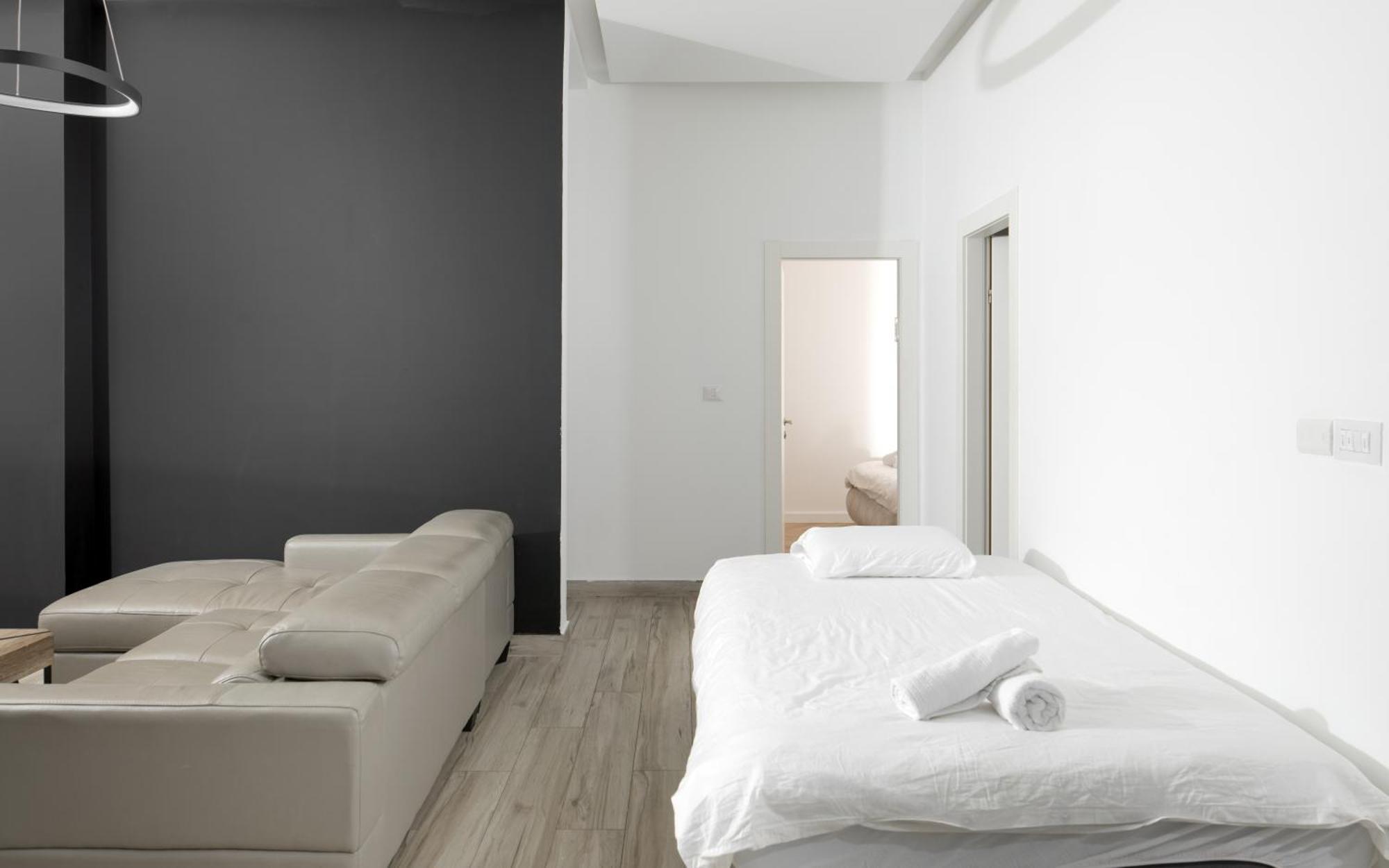 26 - 7 Bedrooms With Private Pool *
